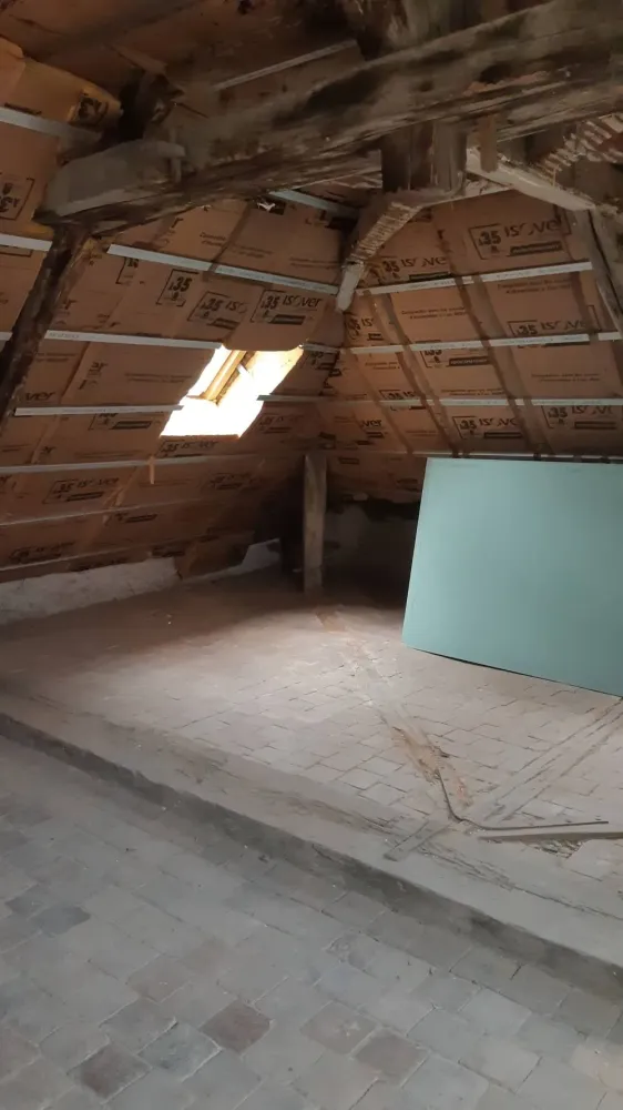 Isolation près de Seigy