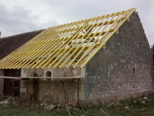Maison en pierre après r