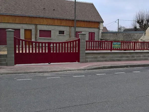 Grange avec premier étage en bois après